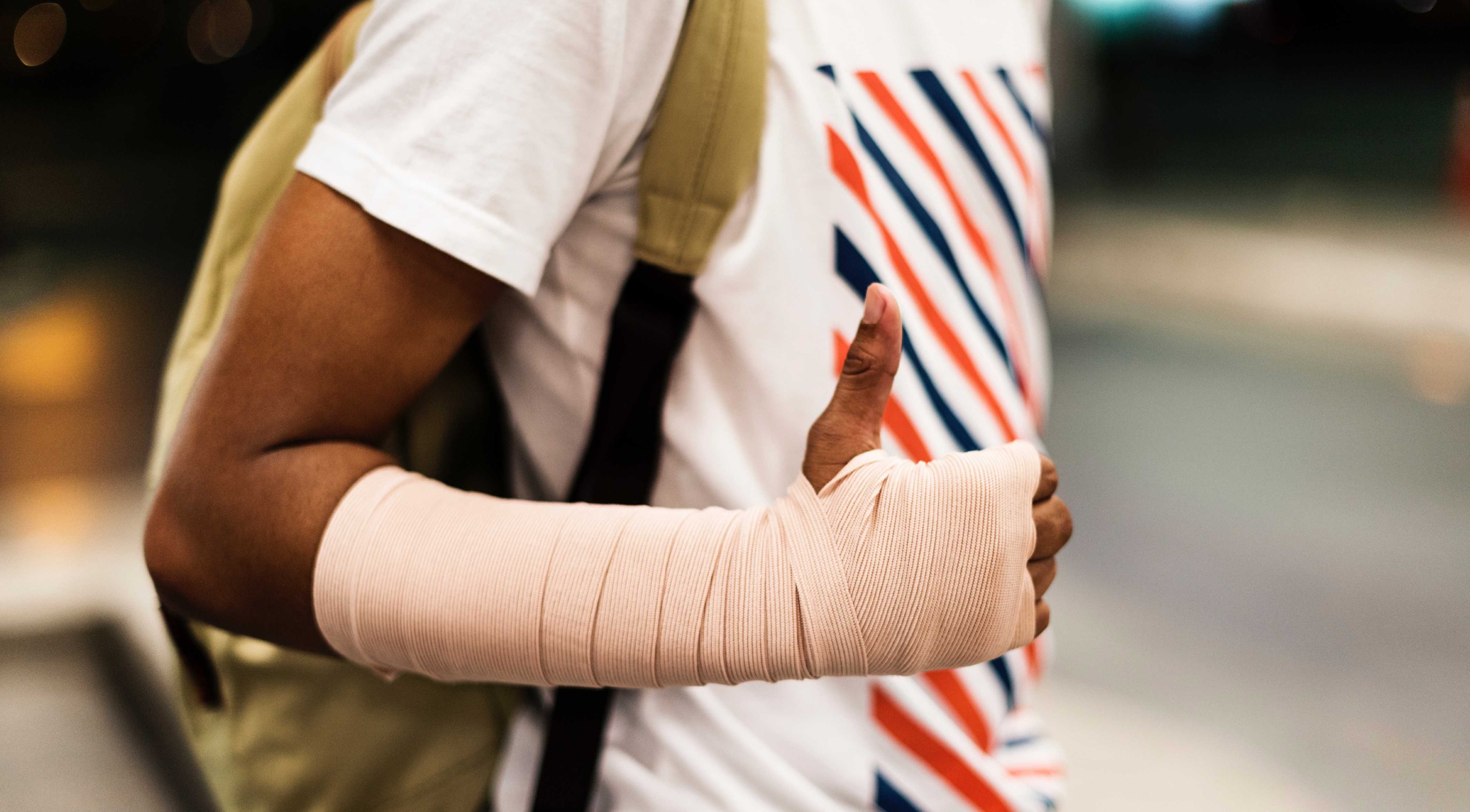 Closeup of a broken arm of a user of the incident reporting app.